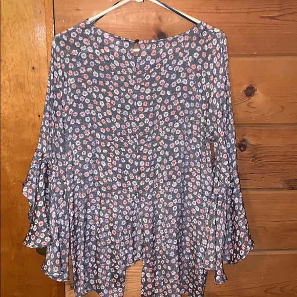 Top - Picture 6 of 7